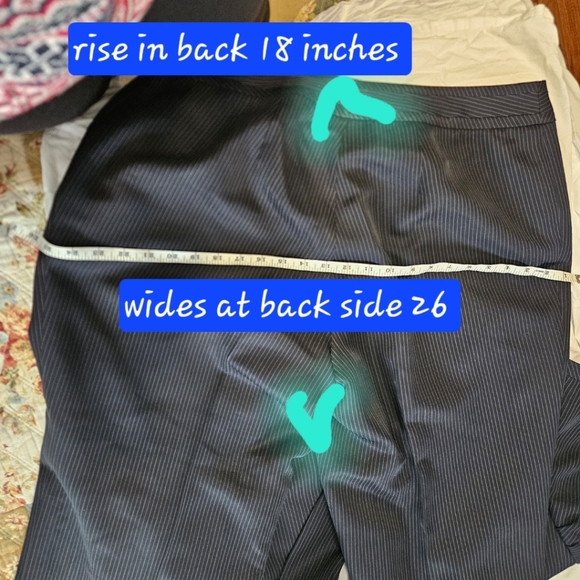 Tahari size 18 w black pinstripe silver shortsleeve pant suit and jacket - Picture 4 of 16